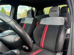 RENAULT - SANDERO - 2018/2018 - Branca - R$ 68.000,00