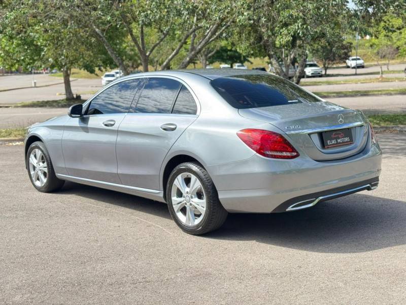 MERCEDES-BENZ - C 180 - 2016/2016 - Prata - R$ 110.000,00