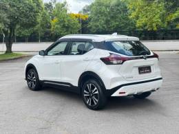NISSAN - KICKS - 2022/2022 - Branca - R$ 101.500,00