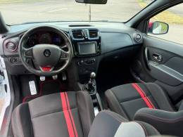 RENAULT - SANDERO - 2018/2018 - Branca - R$ 68.000,00