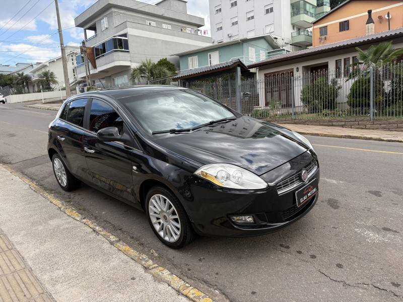 FIAT - BRAVO - 2012/2012 - Preta - R$ 47.900,00