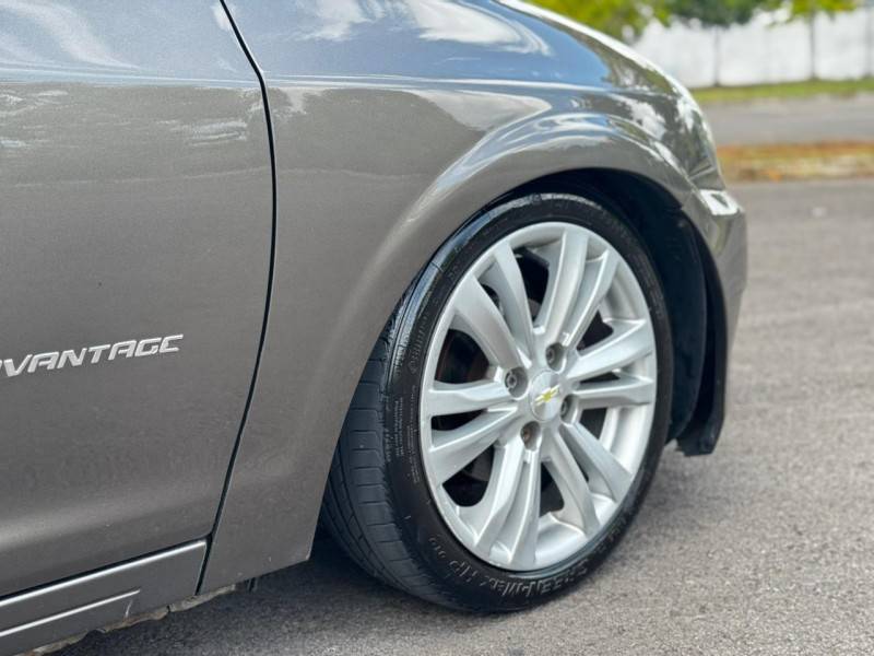 CHEVROLET - CELTA - 2013/2014 - Prata - R$ 35.000,00