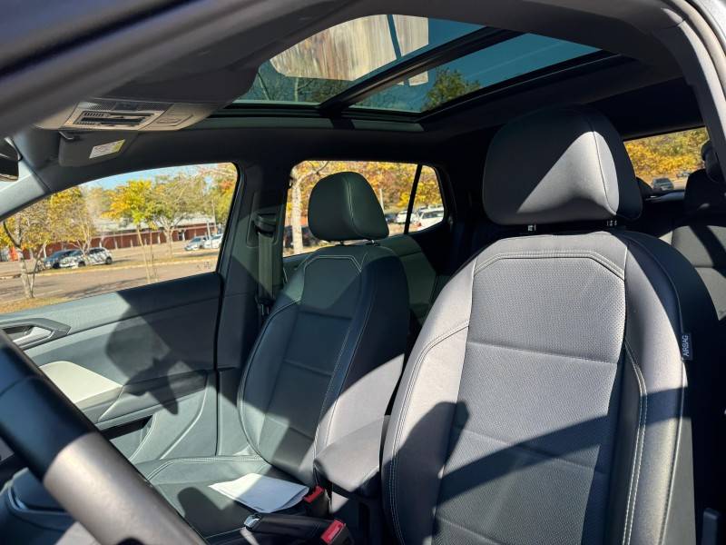 VOLKSWAGEN - T-CROSS - 2022/2022 - Cinza - R$ 127.500,00