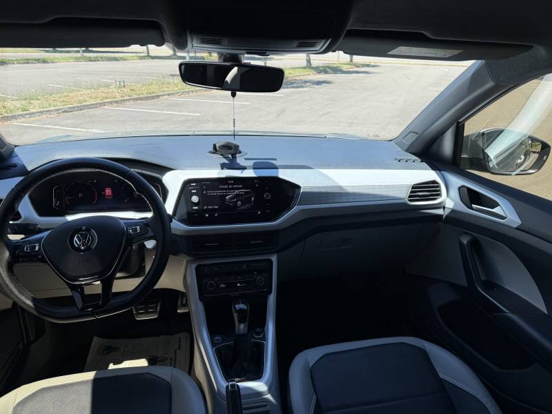 VOLKSWAGEN - T-CROSS - 2019/2020 - Prata - R$ 110.000,00