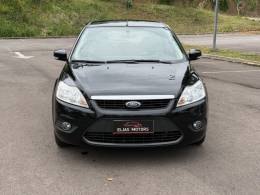 FORD - FOCUS - 2010/2011 - Preta - R$ 42.500,00