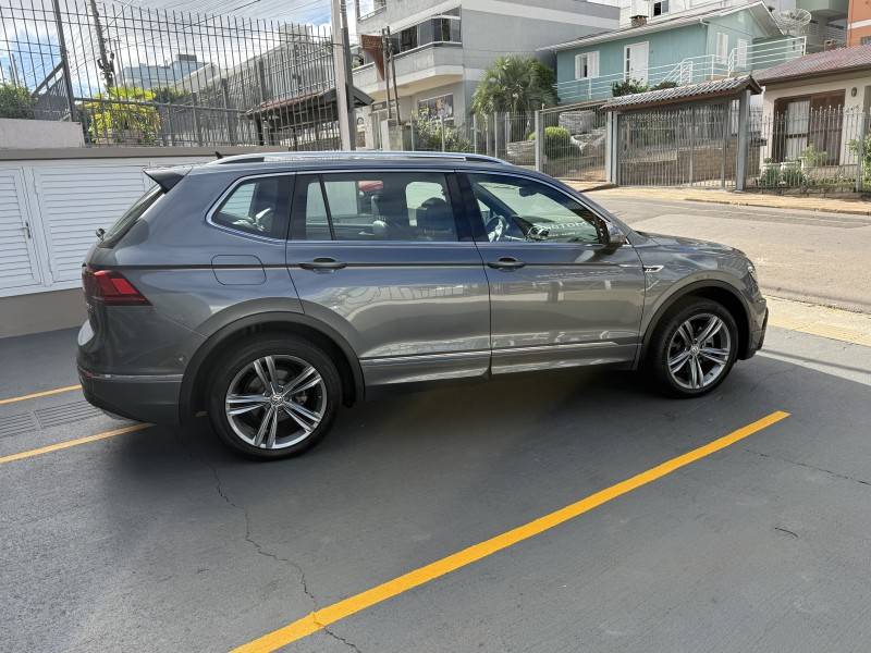 VOLKSWAGEN - TIGUAN - 2019/2019 - Cinza - R$ 154.900,00