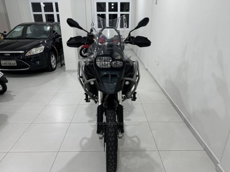 BMW - F 800 - 2017/2017 - Cinza - R$ 51.500,00