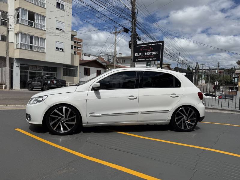 VOLKSWAGEN - GOL - 2009/2010 - Branca - R$ 34.900,00