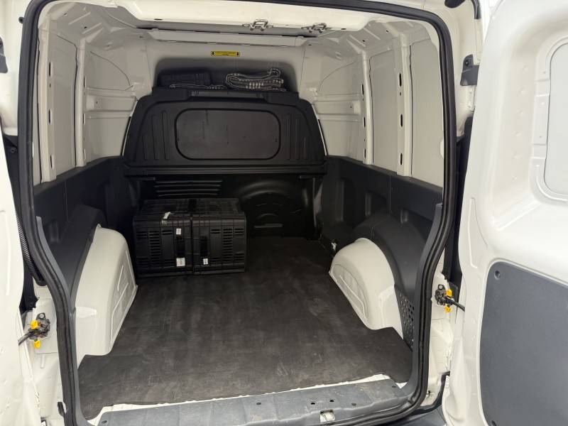 FIAT - FIORINO - 2017/2017 - Branca - R$ 67.500,00