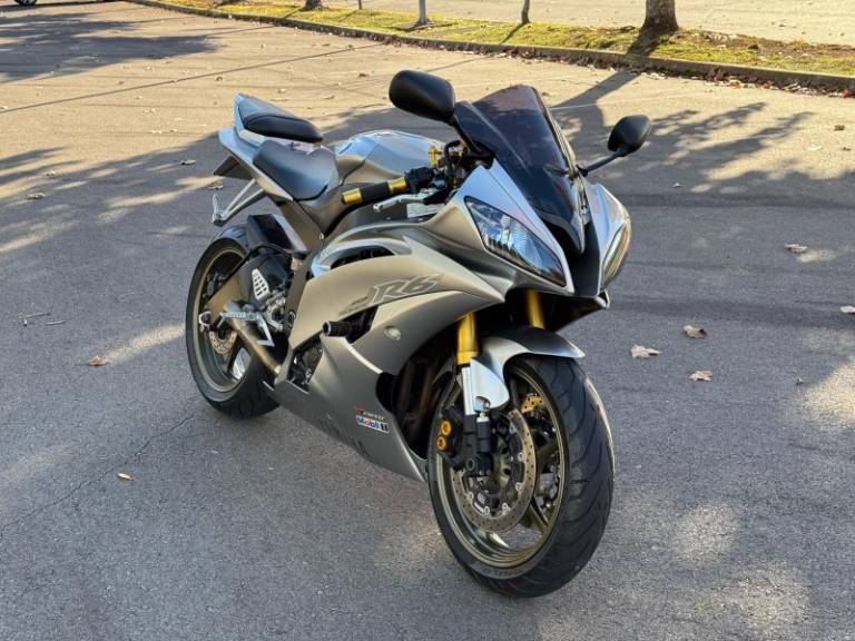 YAMAHA - YZF - 2008/2008 - Prata - R$ 40.900,00