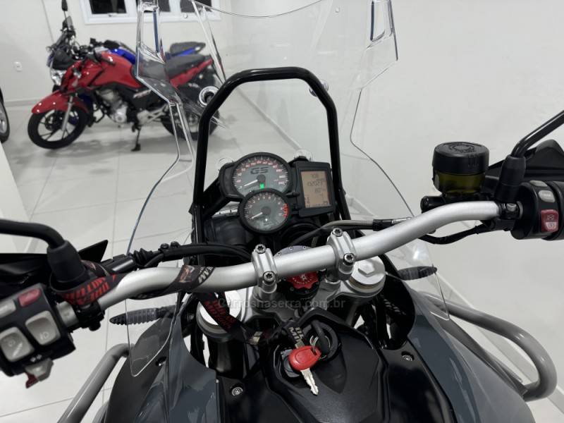 BMW - F 800 - 2017/2017 - Cinza - R$ 51.500,00