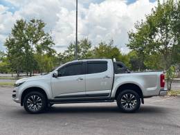 CHEVROLET - S10 - 2016/2017 - Prata - R$ 139.800,00