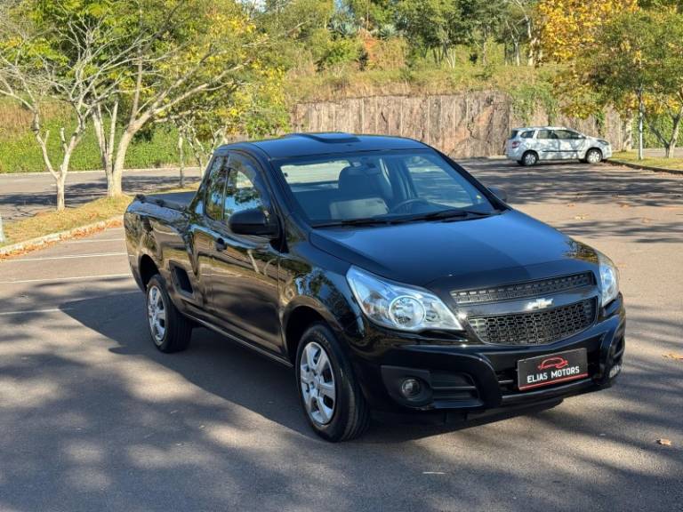 CHEVROLET - MONTANA - 2016/2017 - Preta - R$ 49.500,00