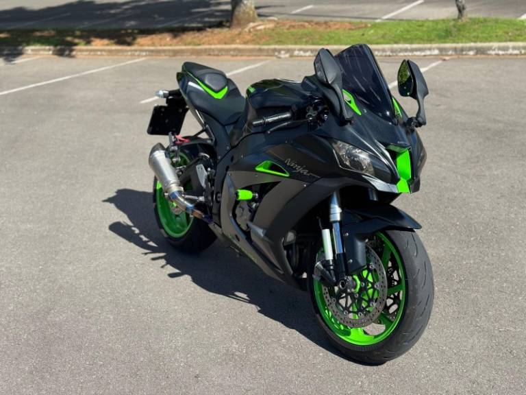 KAWASAKI - NINJA ZX-10R - 2018/2019 - Preta - R$ 78.800,00