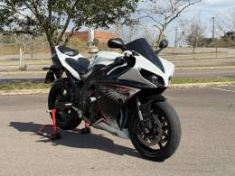 YAMAHA - YZF - 2012/2013 - Branca - R$ 46.900,00