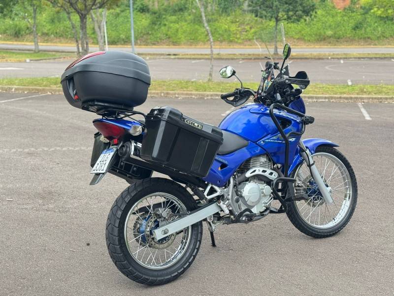 HONDA - NX4 FALCON - 2003/2003 - Azul - R$ 16.000,00