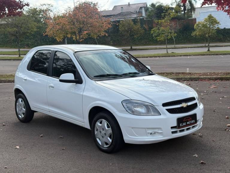 CHEVROLET - CELTA - 2013/2013 - Branca - R$ 31.900,00