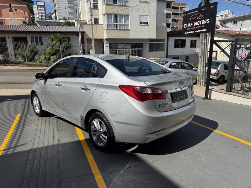 HYUNDAI - HB20S - 2015/2015 - Prata - R$ 62.000,00