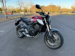 HONDA - CB 650R - 2020/2020 - Vermelha - R$ 49.900,00