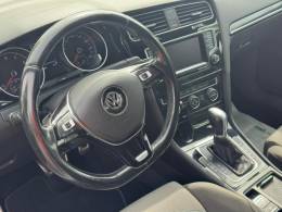 VOLKSWAGEN - GOLF - 2014/2015 - Branca - R$ 83.500,00