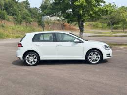 VOLKSWAGEN - GOLF - 2014/2015 - Branca - R$ 83.500,00