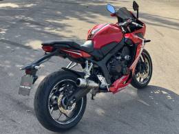 HONDA - CBR 650R - 2021/2021 - Vermelha - R$ 55.900,00