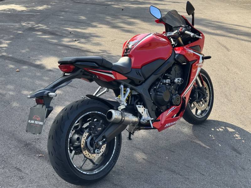 HONDA - CBR 650R - 2021/2021 - Vermelha - R$ 55.900,00